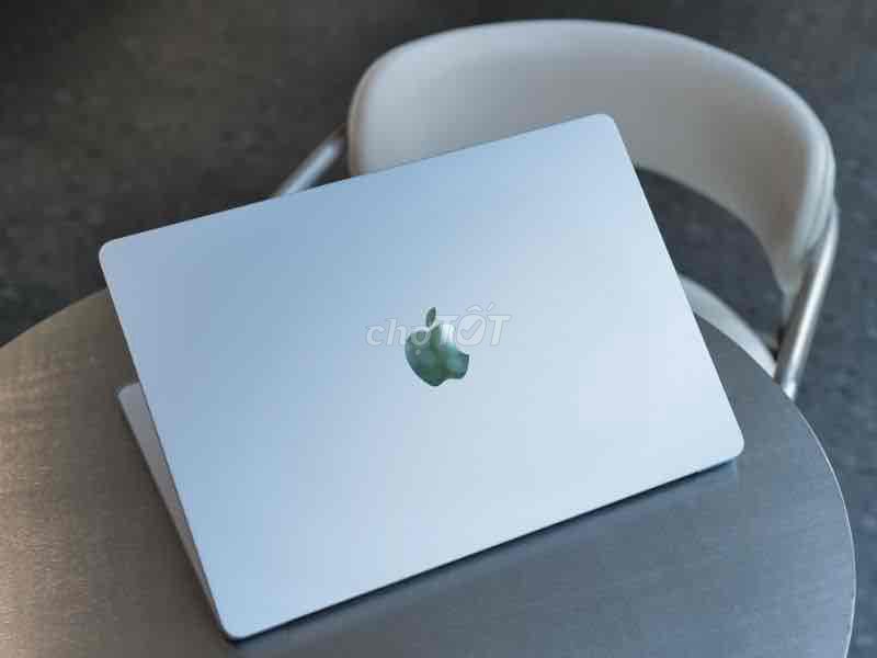 Apple MacBook Air M4 Bạc Đã sử dụng. Mua bán Laptop tại Thành phố Cà Mau Cà Mau được đăng bởi Nguỹen Dương hình 1