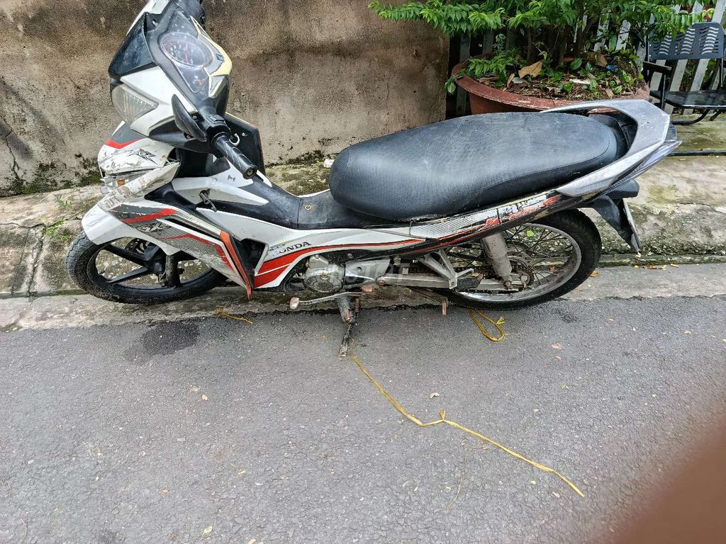 Honda RSX Trắng Đã sử dụng