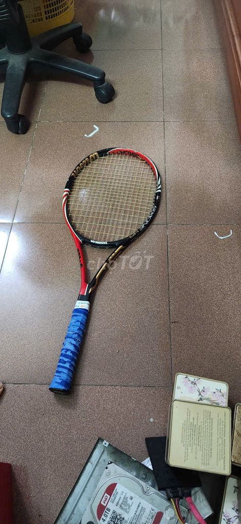 bán Vợt tennis Wilson Six One 95-còn tin còn vợt. Mua bán Đồ thể thao, Dã ngoại tại Quận Tây Hồ Hà Nội được đăng bởi salesimVT50kchatzalo hình 1