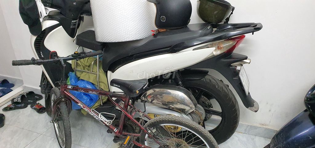 Honda SH Việt Kiều Ý Trắng 28592 km. Mua bán Xe máy tại Quận Hai Bà Trưng Hà Nội được đăng bởi Chức hình 4