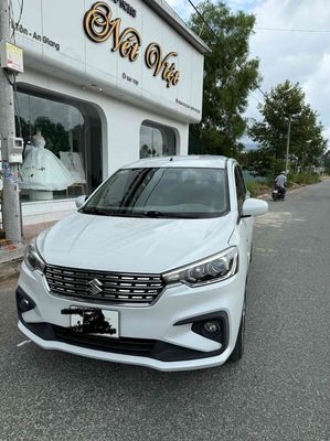 Suzuki Ertiga 7 chỗ ghế da Trắng