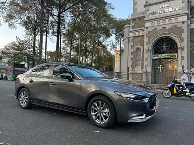 Mazda 3 1.5 Luxury Đký T10/2022 màu Xám xe cực mới