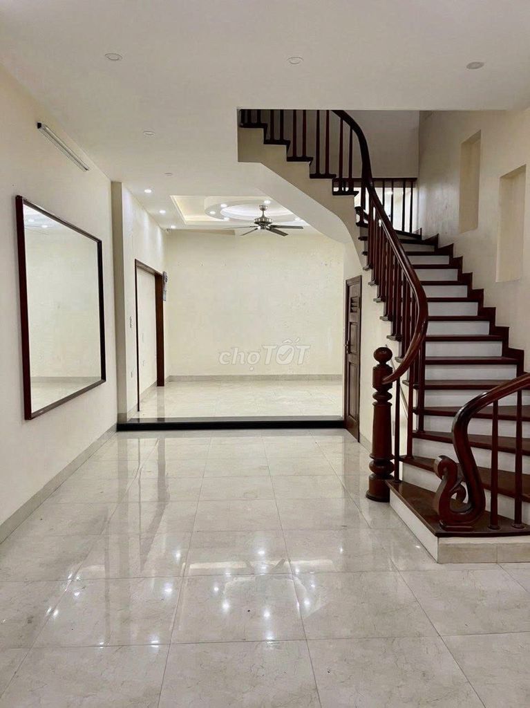 Cho thuê nhà nguyên căn phố Nguyễn Thị Định. DT 50m2, 5 tầng. Giá 25tr - ảnh 3