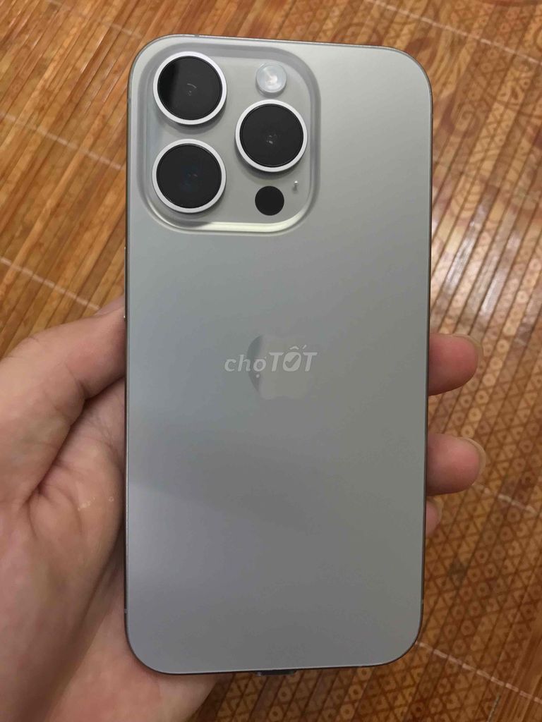 iPhone 15 Pro mỹ - 128G - màn soft oled ( có fix ). Mua bán Điện thoại tại Quận Hà Đông Hà Nội được đăng bởi Lưu Tùng hình 1
