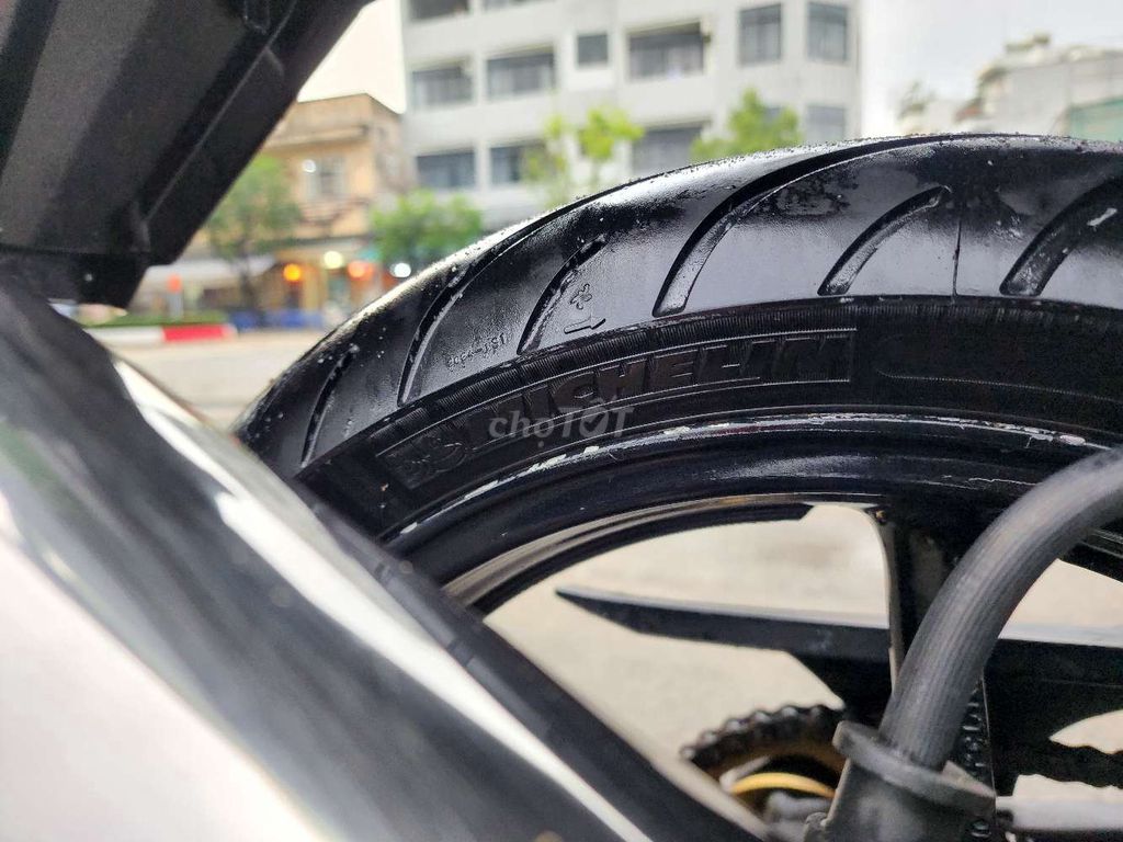 Yamaha Fzs 150 Ver1 Date 2013 Giá hạt dẻ. Mua bán Xe máy tại Quận Bình Thạnh Tp Hồ Chí Minh được đăng bởi Anh Khoa hình 8