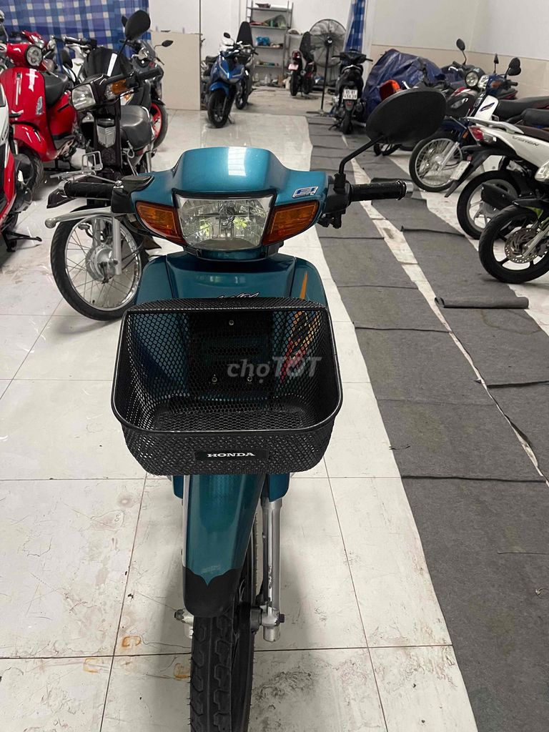 honda wave full 110  máy im ru. có trả góp