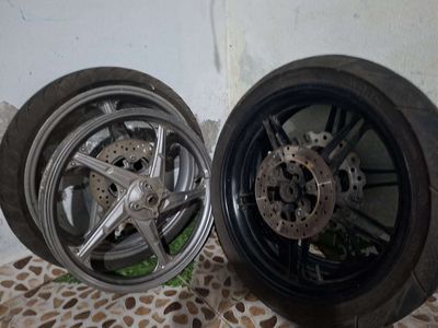 Mâm xe máy Exciter 150, 135 Đen, Bạc Hợp kim. Mua bán Phụ tùng xe tại Quận Cẩm Lệ Đà Nẵng được đăng bởi Lê Lâm