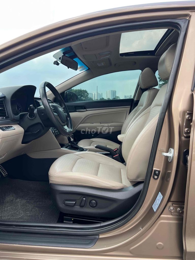 Hyundai Elantra 2019 2.0AT - 70000 km. Mua bán Ô tô tại Quận Thanh Xuân Hà Nội được đăng bởi Vạn Phát Auto hình 7