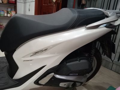 Honda SH Trắng 150i, đời 2020 ABS - 8000 km. Mua bán Xe máy tại Thành phố Thủ Đức Tp Hồ Chí Minh được đăng bởi Tùng Nguyễn
