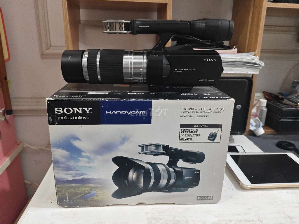 Máy quay phim Sony NEX-VG20H. Mua bán Máy ảnh, Máy quay tại Thành phố Tuy Hòa Phú Yên được đăng bởi HoangLee hình 1