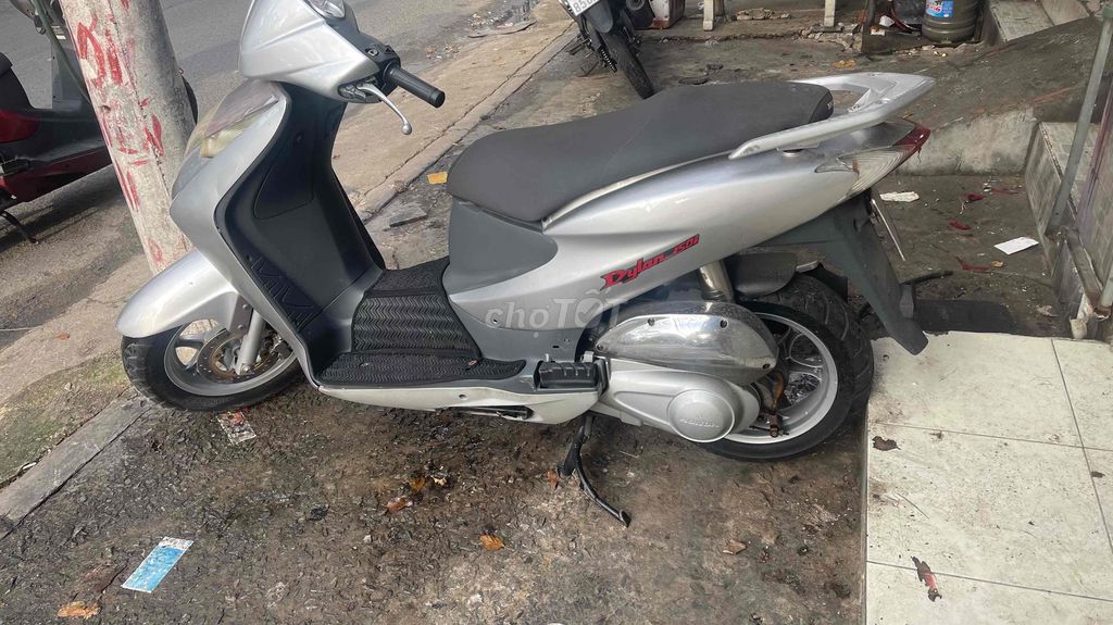 Dylan máy rin êm đi xa không sôi nước. Mua bán Xe máy tại Quận Tân Phú Tp Hồ Chí Minh được đăng bởi Hoàng Trung hình 6