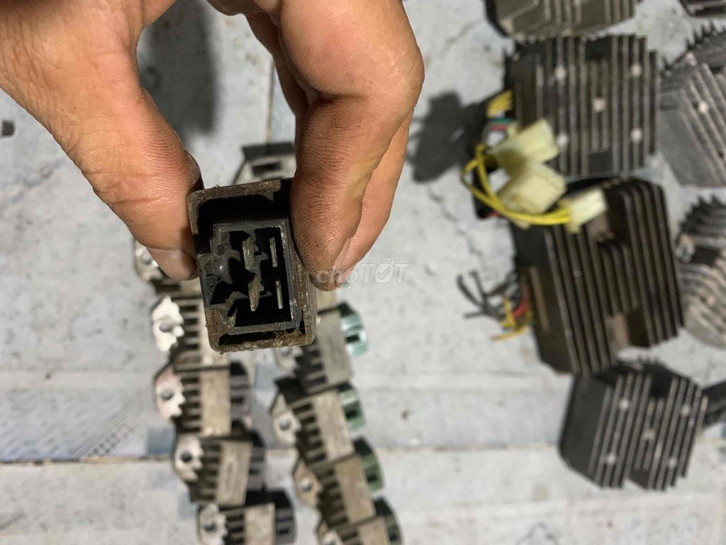 sạc zin theo xe các loại. Mua bán Phụ tùng xe tại Quận Ô Môn Cần Thơ được đăng bởi Phuong nguyen hình 3