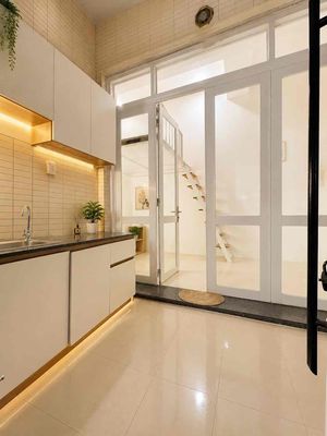 Căn Hộ Quận 10 Cao Cấp - Ban Công Lầu 1 Thông Thoáng
