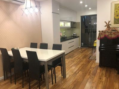 Chính chủ cần bán căn chung cư việt hưng hơn 102m2 giá 6,6 tỉ