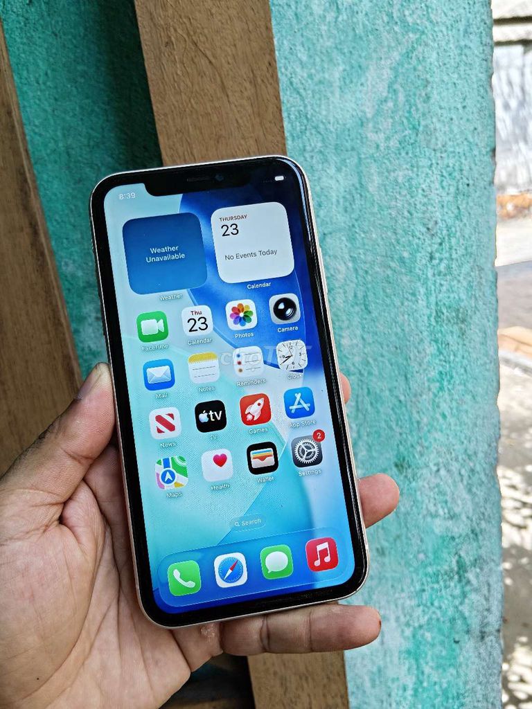 Apple iPhone 11 64GB Trắng Like New. Mua bán Điện thoại tại Quận Liên Chiểu Đà Nẵng được đăng bởi Công Lực hình 1