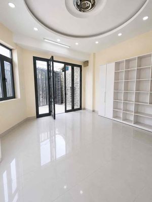 Nhà phố 140 m² · 5 PN · Đường Bình Lợi