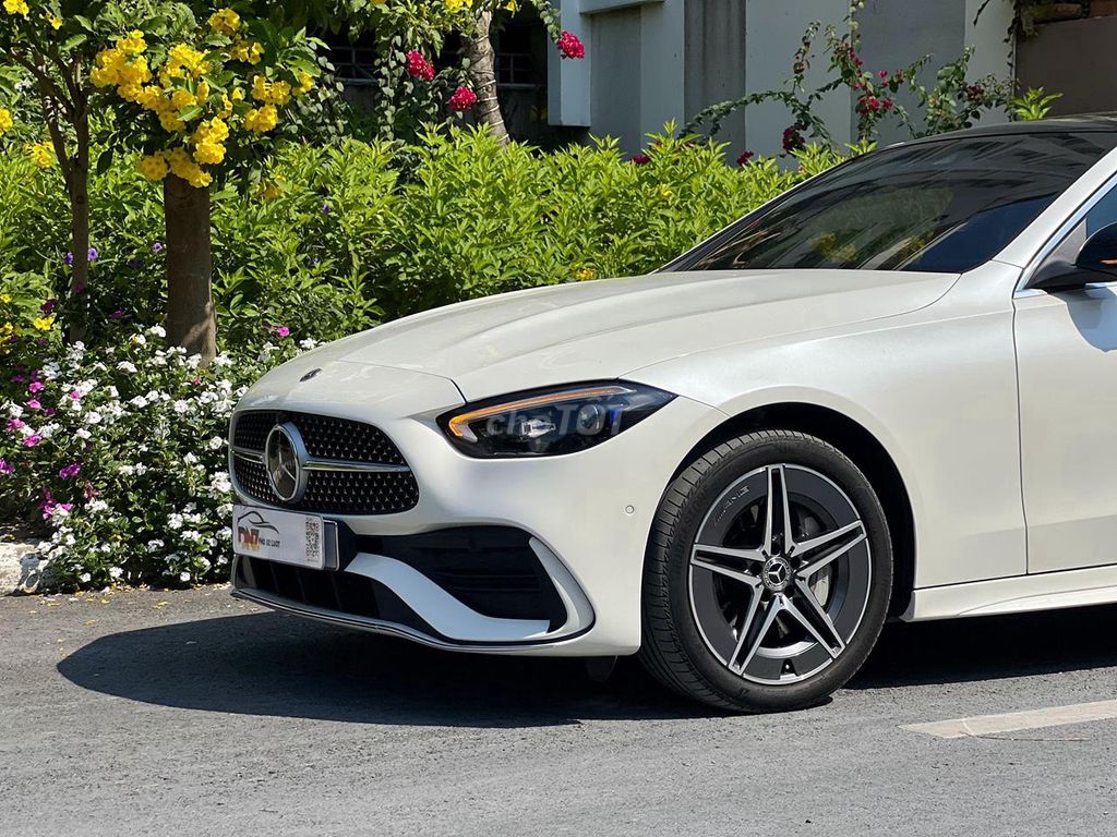 ❤️ MERCEDES C300 AMG 2023 TRẮNG/NÂU CỰC ĐẸP. Mua bán Ô tô tại Quận 7 Tp Hồ Chí Minh được đăng bởi Tri Mercedes DNZ hình 16