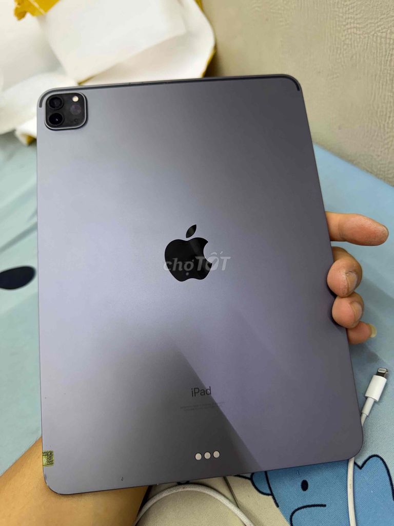 iPad Pro 11 inch M1 128GB Wifi Xám 97%. Mua bán Máy tính bảng tại Quận Gò Vấp Tp Hồ Chí Minh được đăng bởi Cửa Hàng BT Mobile Chuyên Iphone Quốc Tế Giá Tốt hình 1