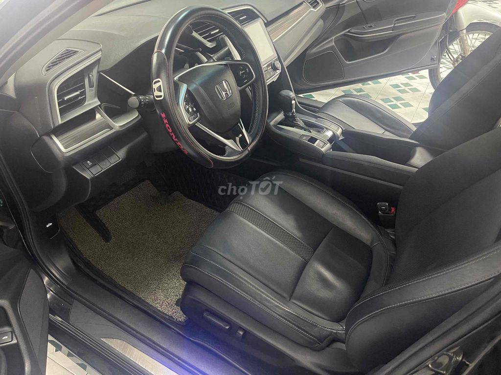 Honda Civic 2020 G Đen 6 vạn km. Mua bán Ô tô tại Thành phố Tam Kỳ Quảng Nam được đăng bởi Võ Ngọc Vũ hình 3