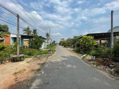 Đất hẻm 27 nguyễn văn linh vô 3 ngã. Chỉ 210 triệu 1m. Thô cư hết đất. Mua bán đất tại Huyện Hòa Thành Tây Ninh được đăng bởi Nhà Đất Lê Nam
