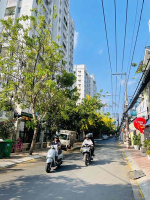 Townhouse 255.5 m² · 4 bed · Đường số 4