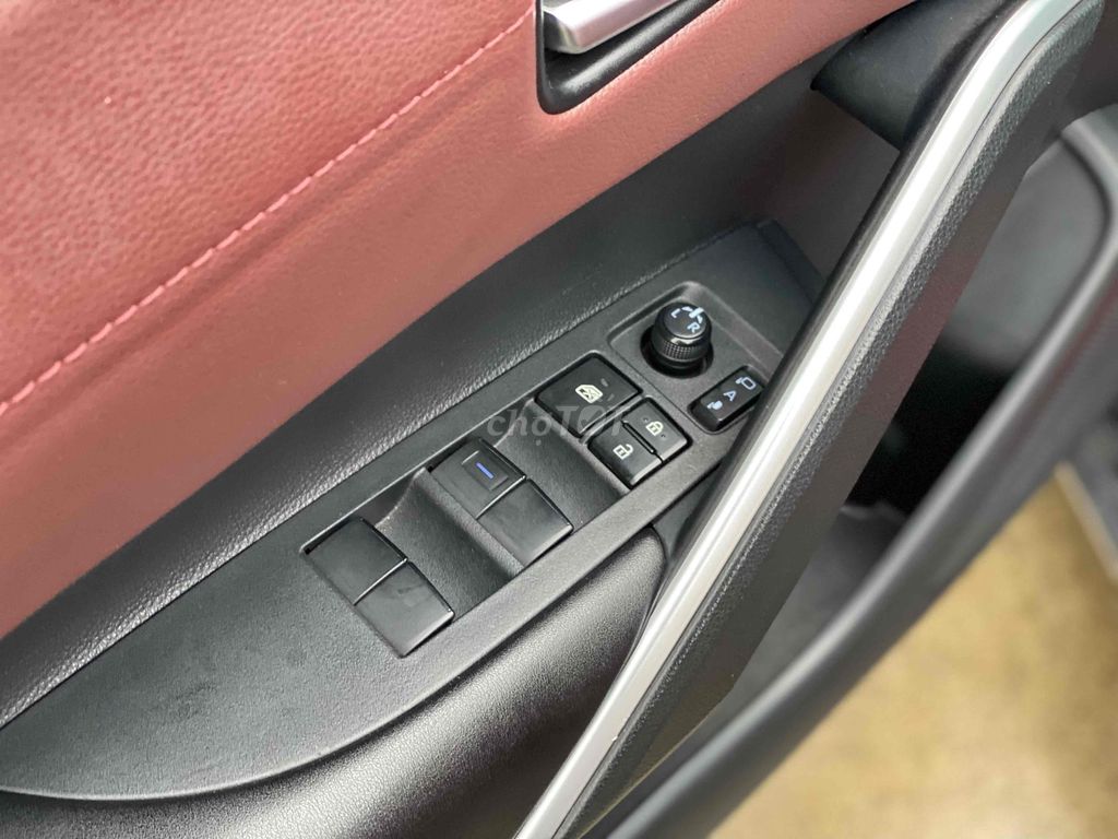 Toyota Corolla Cross 2020 1.8V - 53000 km. Mua bán Ô tô tại Quận Bình Thạnh Tp Hồ Chí Minh được đăng bởi Toyota Sure hình 12