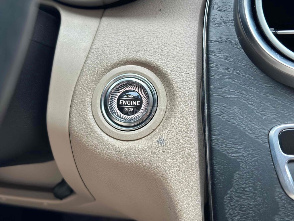 🔴 Mercedes Benz C Class form 2019 C 200 - 44k km. Mua bán Ô tô tại Thành phố Biên Hòa Đồng Nai được đăng bởi Tuấn carhouse hình 17