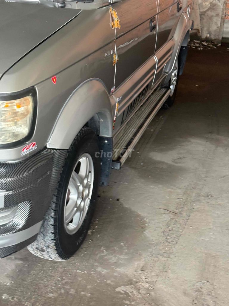 Mitsubishi Jolie 2003, серый, 7 мест