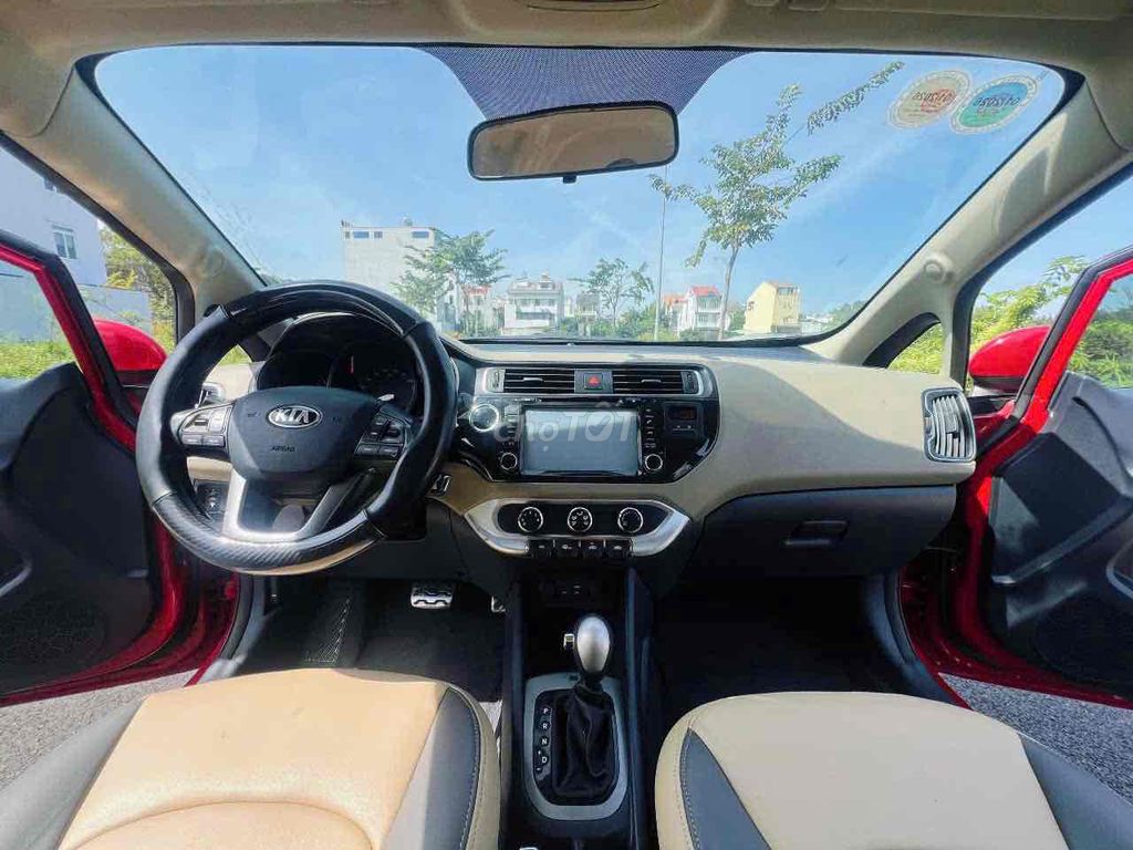 Kia Rio 2015 Số tự động màu Đỏ. Mua bán Ô tô tại Quận 12 Tp Hồ Chí Minh được đăng bởi TRƯƠNG CHÍ LÂM hình 3
