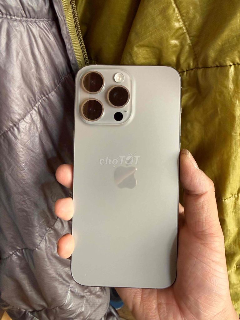 Apple iPhone 15 Pro Max 256GB Titan. Mua bán Điện thoại tại Thành phố Đà Lạt Lâm Đồng được đăng bởi Nguyễn Hoài Nam hình 1