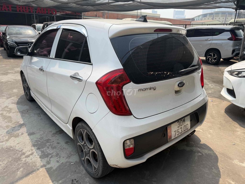 Kia Morning белая 5 мест автомат