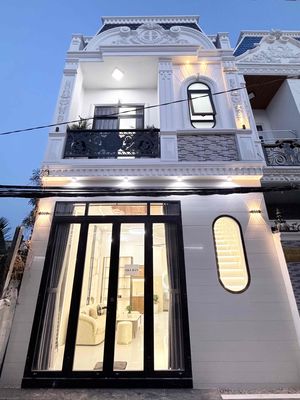 Chính chủ cần bán gấp nhà hẻm 147 (LT 12-20) đường Nguyễn Văn Cừ