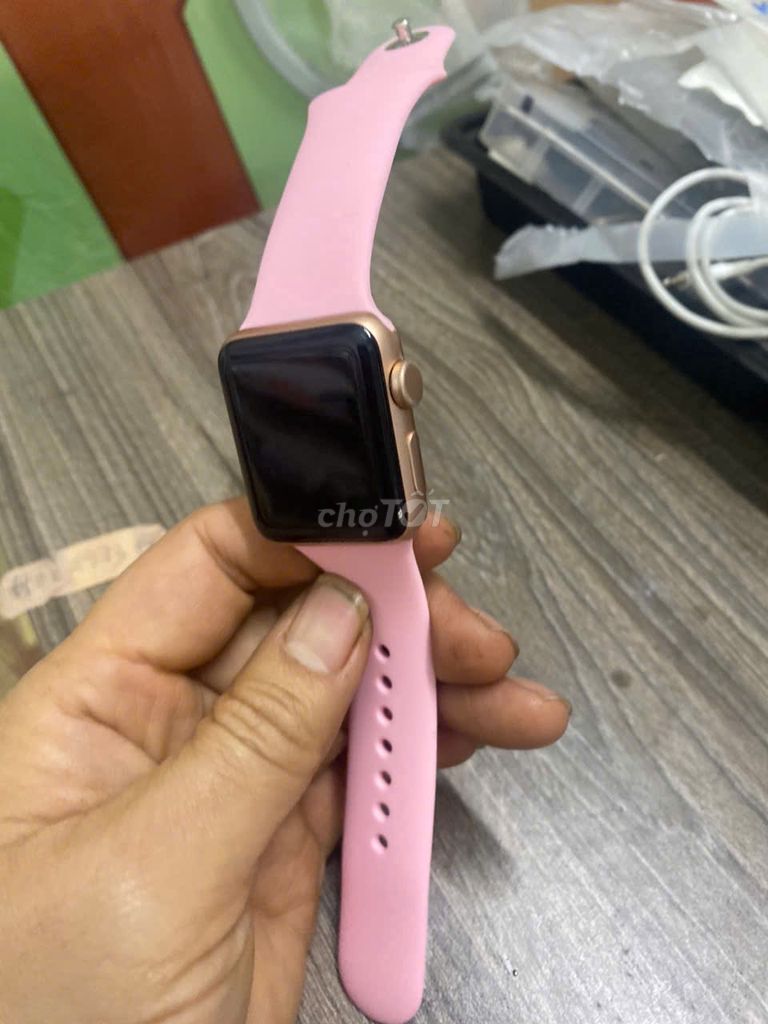 Apple watch series 3 38mm  nhôm  vằng  zin. Mua bán Thiết bị đeo thông minh tại Quận Thanh Xuân Hà Nội được đăng bởi nguyễn văn tuân apple  hình 4