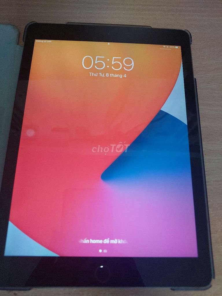 Ipad air 2 dung lượng 16G có 4G còn đẹp. Mua bán Máy tính bảng tại Quận Tân Phú Tp Hồ Chí Minh được đăng bởi Vuong Huy hình 1