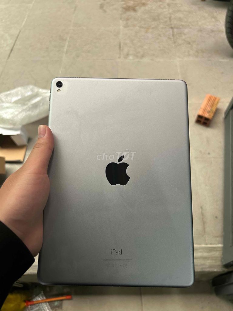 ipad pro 9.7inch like new zin chưa bung nhập mỹ