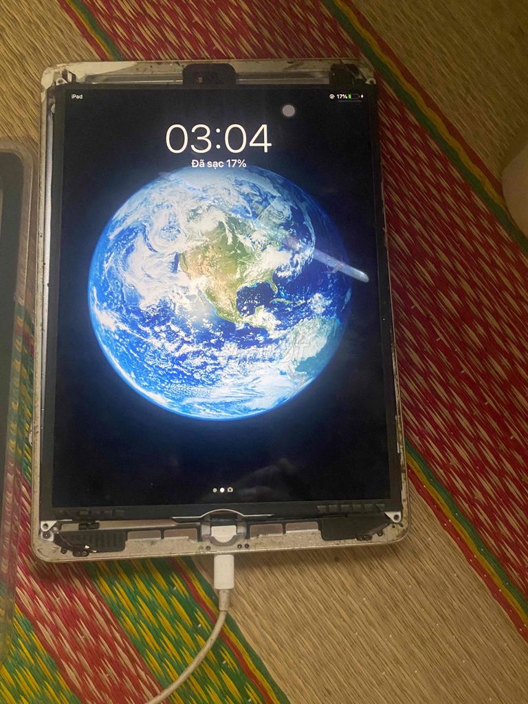 Apple iPad Air Hư pin, cảm ứng. Mua bán Máy tính bảng tại Thành phố Bến Tre Bến Tre được đăng bởi linh Nguyễn văn vũ hình 1