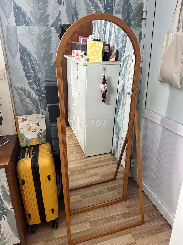 Gương soi toàn thân Gỗ 1m6x60cm. Mua bán Nội thất, đồ gia dụng khác tại Quận Ba Đình Hà Nội được đăng bởi Quan Nguyen hình 1