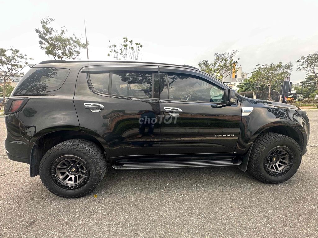 Chevrolet Trailblazer 2018 2.5 MT odo 13 vạn km. Mua bán Ô tô tại Quận Hải Châu Đà Nẵng được đăng bởi Hoàng Vũ hình 8