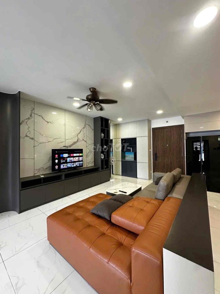 Rent · 2 bd · 112 м² · Quận Tân Phú