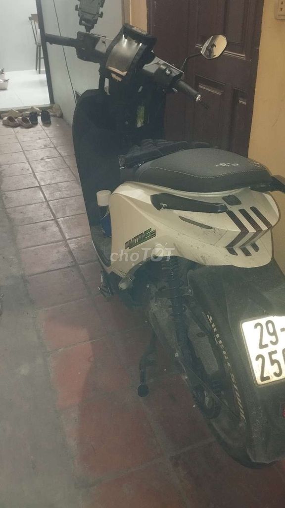 Электроскутер Datbike S3 белый