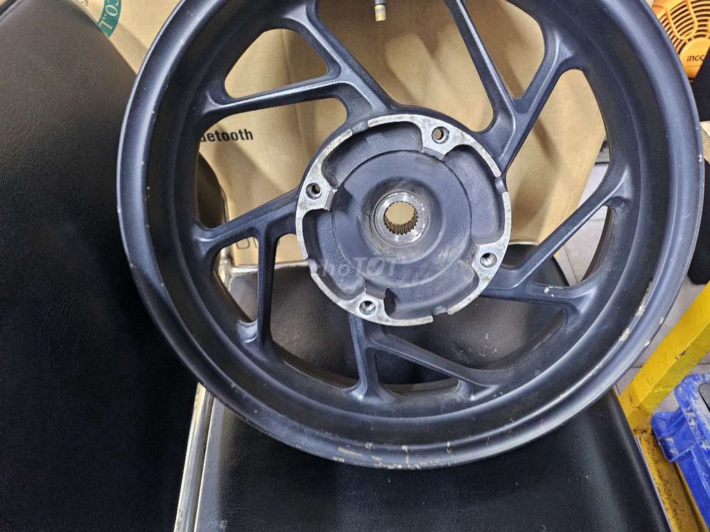 Mâm sau thắng đĩa zin tháo xe VARIO 160 Indonesia. Mua bán Phụ tùng xe tại Quận 1 Tp Hồ Chí Minh được đăng bởi KIM Merchant hình 2