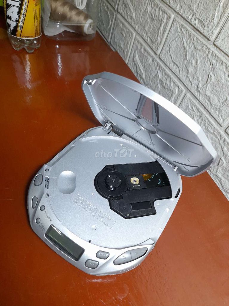 Bán xác máy sony walkman xưa sưu tầm
