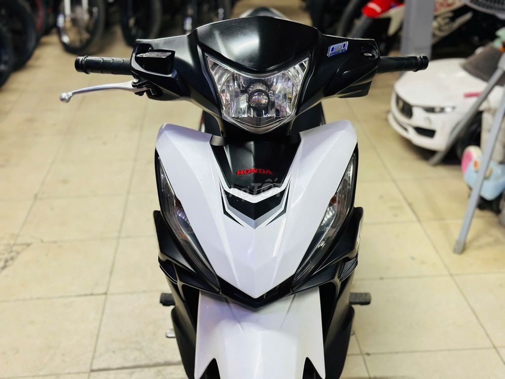 XE MÁY THỊNH PHÁT - WAVE RSX FI TRẮNG ĐEN V.ĐÚC. Mua bán Xe máy tại Quận Bắc Từ Liêm Hà Nội được đăng bởi XE MÁY THỊNH PHÁT XE LƯỚT GIÁ RẺ hình 6