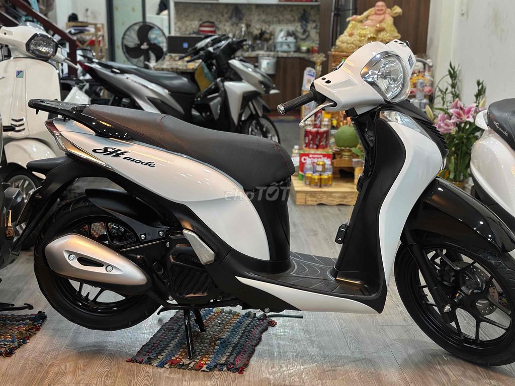 Sh mode 2017 trắng đen siêu đẹp nợ xấu trả 12 triu. Mua bán Xe máy tại Quận Thanh Khê Đà Nẵng được đăng bởi Xe Máy Cũ Hải Nguyễn hình 7
