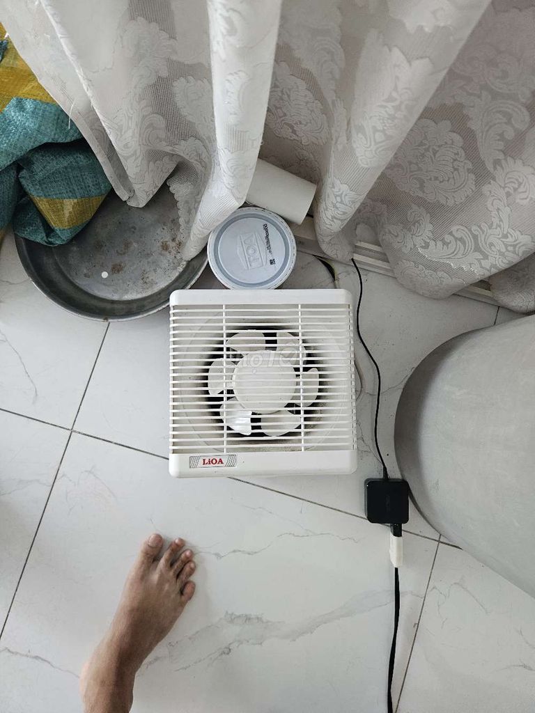 Quạt hút lioa 2 cây 350k. Mua bán Quạt tại Thành phố Sóc Trăng Sóc Trăng được đăng bởi Chí Trung Điện Mặt Trời hình 1