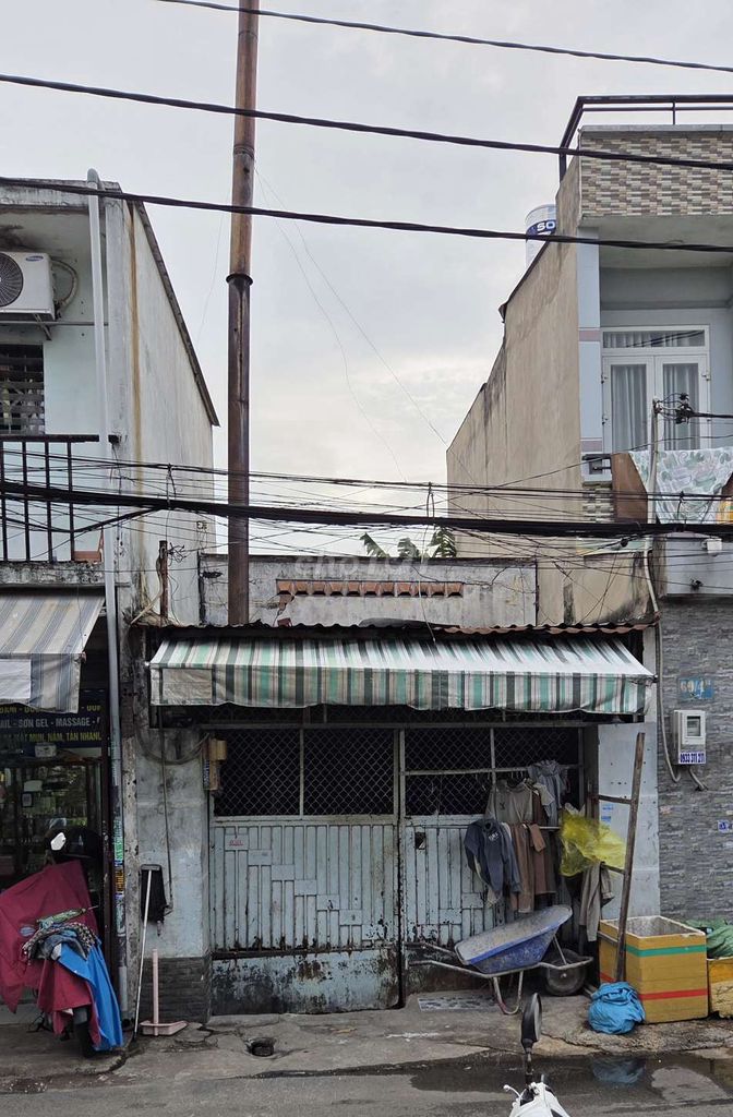 nhà cần bán