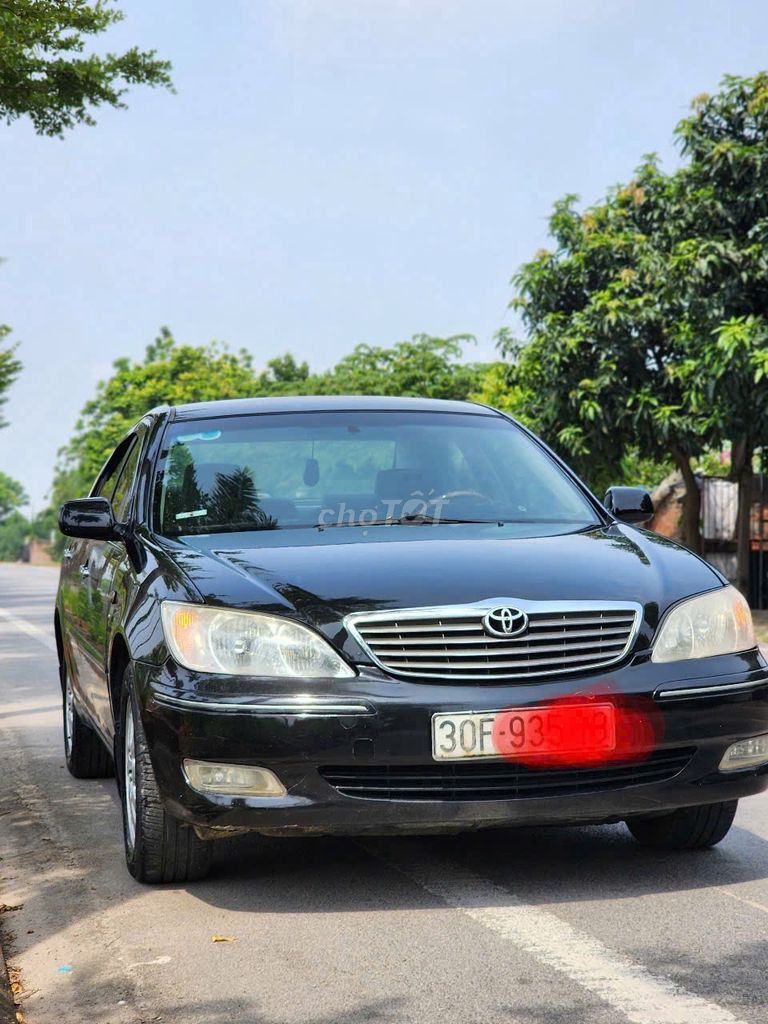 Toyota Camry 3.0 V6 2003 автомат черный в отличном состоянии