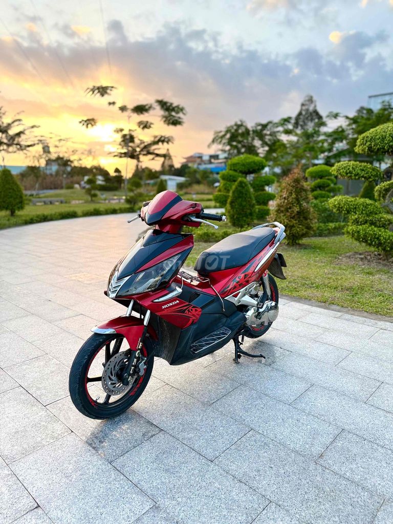 🛵Honda Air Blade Úp Thái Máy Zin Êm Ấm. Mua bán Xe máy tại Huyện Phong Điền Cần Thơ được đăng bởi Danh Hà hình 2