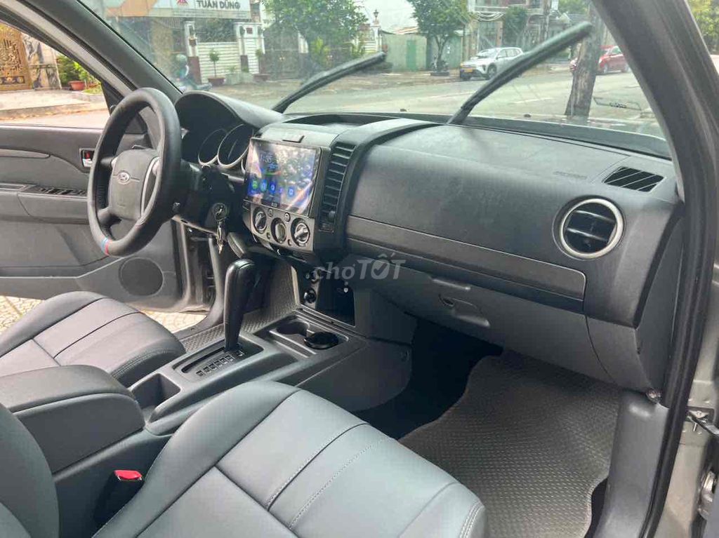 Ford Everest 2015 2.5L 4x2 AT - 92000 km. Mua bán Ô tô tại Quận Bình Tân Tp Hồ Chí Minh được đăng bởi A Đại hình 6