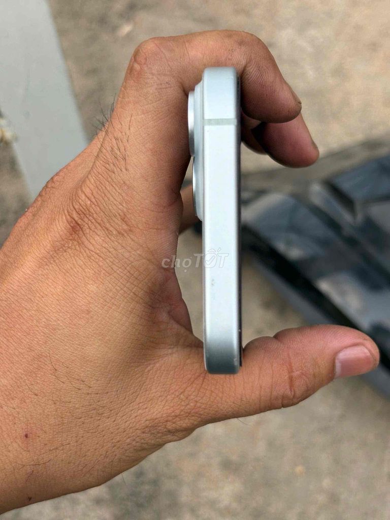 iPhone 15 Bạc VN/A Đã sử dụng. Mua bán Điện thoại tại Thành phố Thuận An Bình Dương được đăng bởi Tùng  hình 1